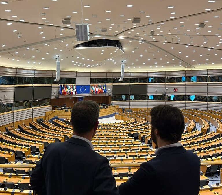 Déplacement à Bruxelles pour défendre la loi sur les influenceurs