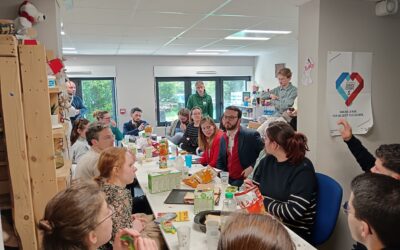 Repas partagé à l’AGORAé avec des étudiant.es membres de la FCBN afin de discuter de la précarité étudiante