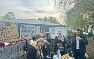 Rassemblement devant l’école Simone Veil d’Hérouville-Saint-Clair