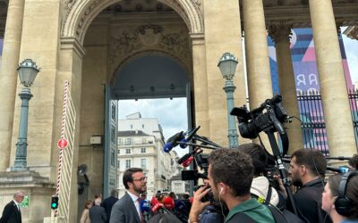Retour à l’Assemblée et premières formalités