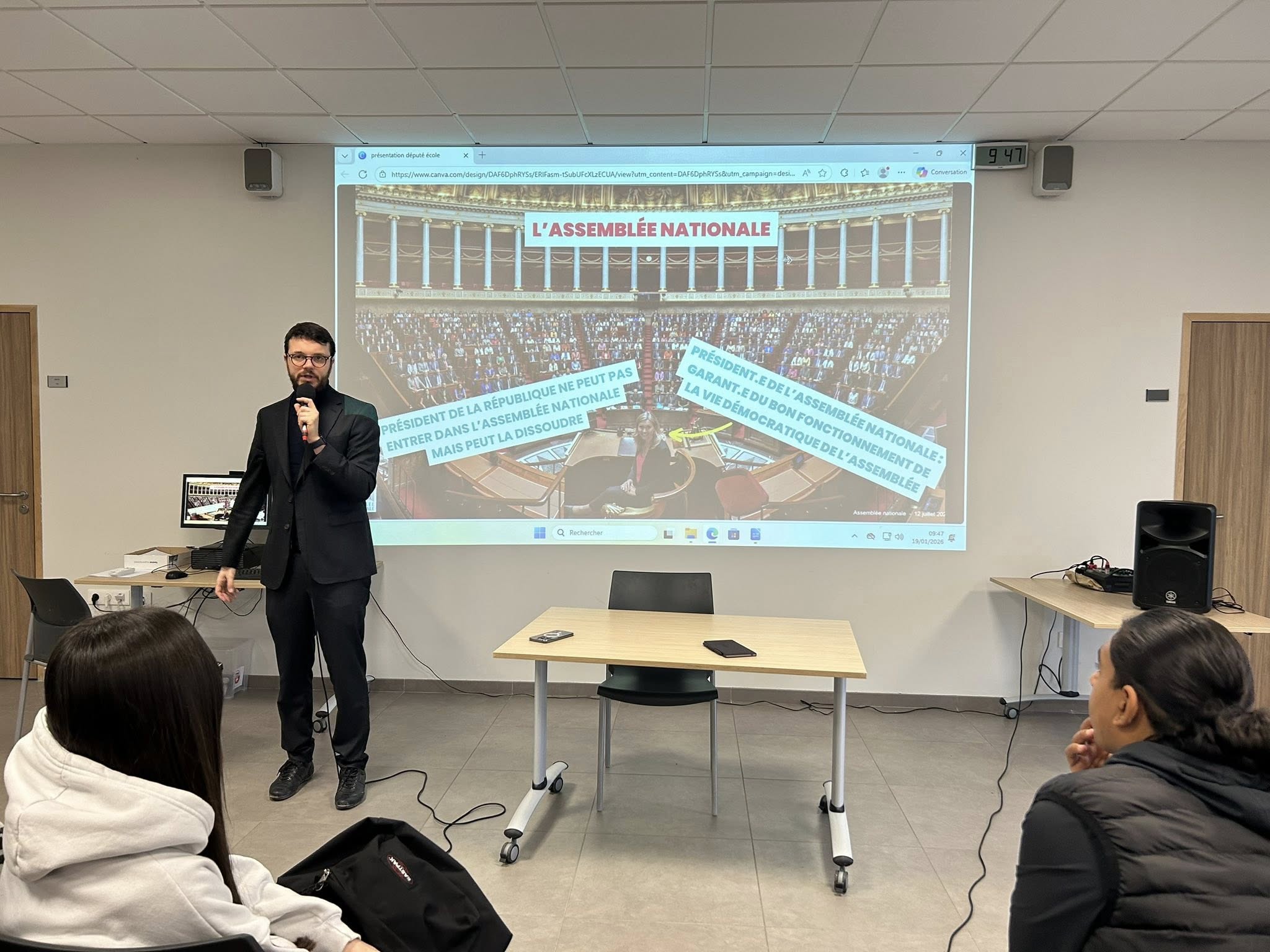 Présent au collège Guillemot